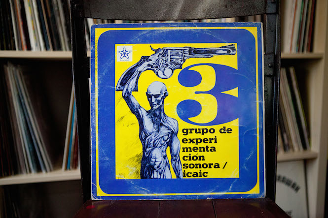 Sleeve design: Pablo Labñino, Drawing: Posada. Grupo De Experimentación Sonora Del I.C.A.I.C. - 3