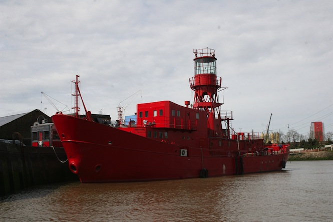 exterior-lightship95.-courtesy-of-lightship95
