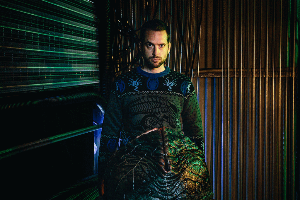 Alien-GIF-01_1024x1024