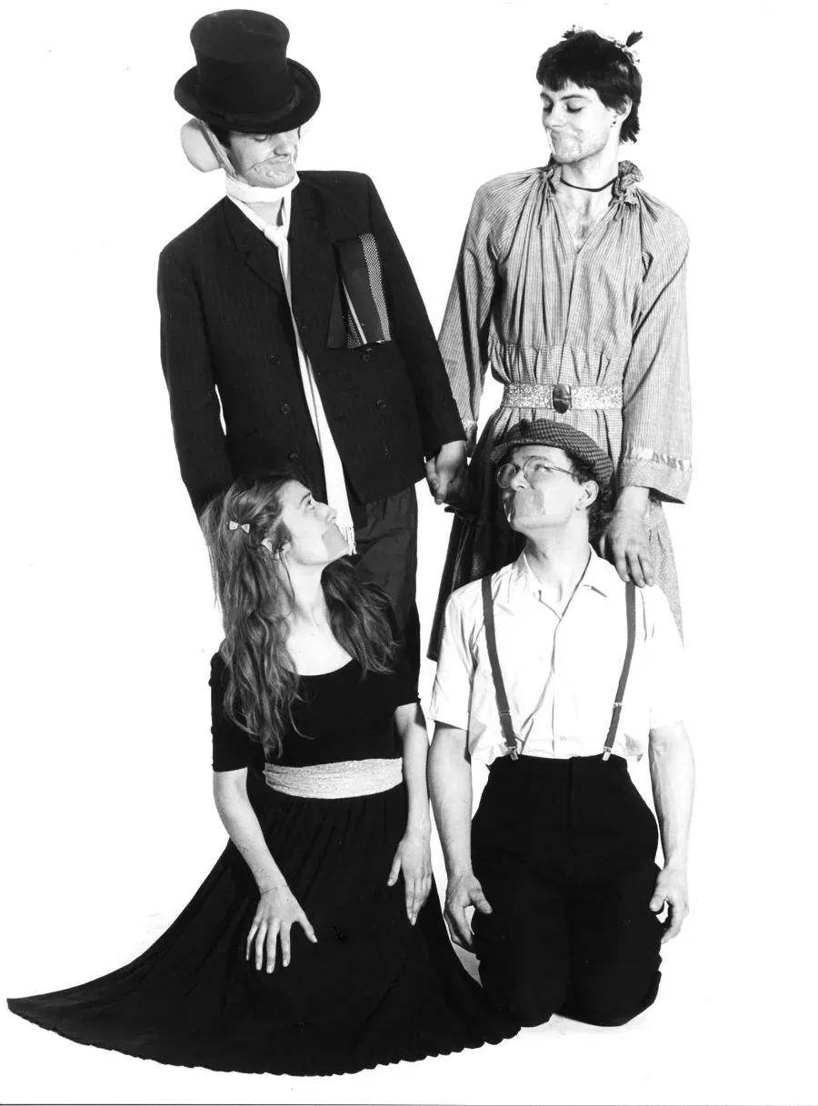 Family-Fodder-1980