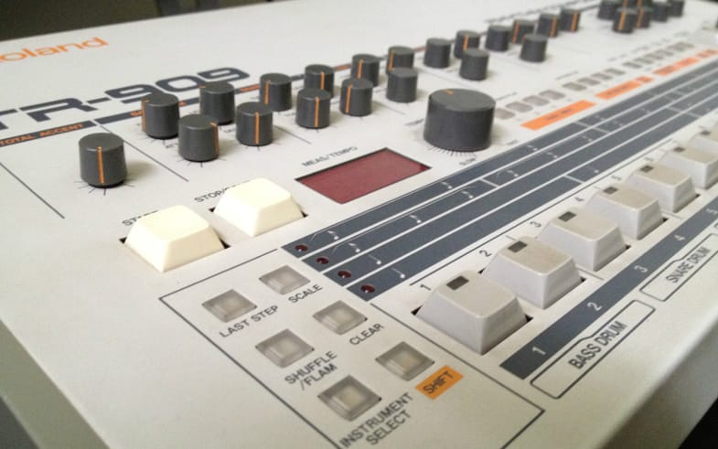roland-tr909