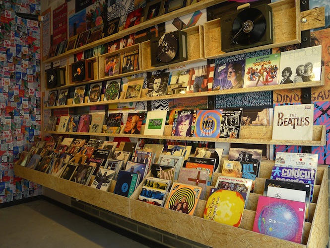 urban outfitters 2