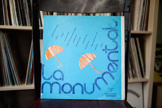 Sleeve design: Noelvis Díaz. Grupo Monumental - La Monumental