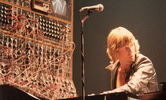The-14-Synthesizers-That-Shaped-Modern-Music-main