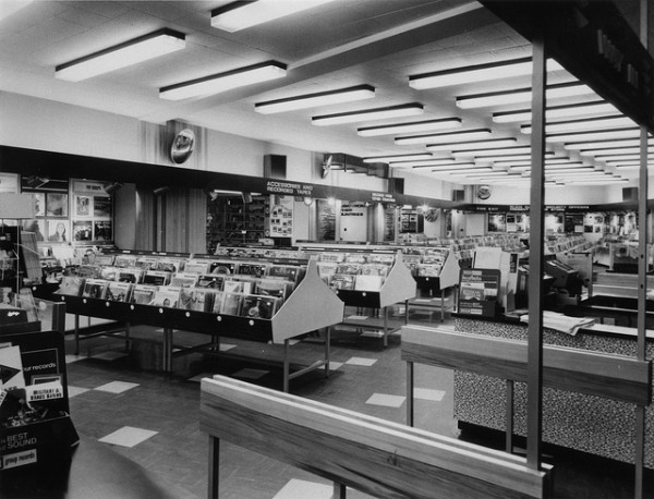 HMV-Oxford-Street-London-Specialist-music-and-accesories-late-1960s-e1360623383310