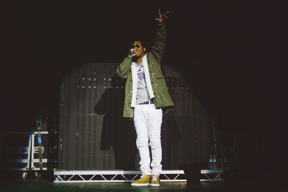 Future 1000px-32