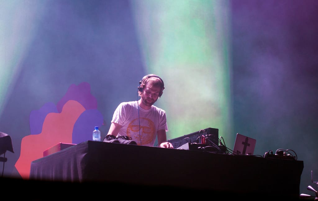 oya feature - todd terje