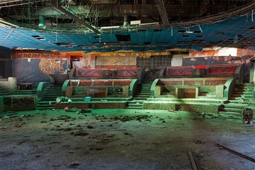 Paradise Discotheque: Photographer captures the ruins of former Italian nightclus