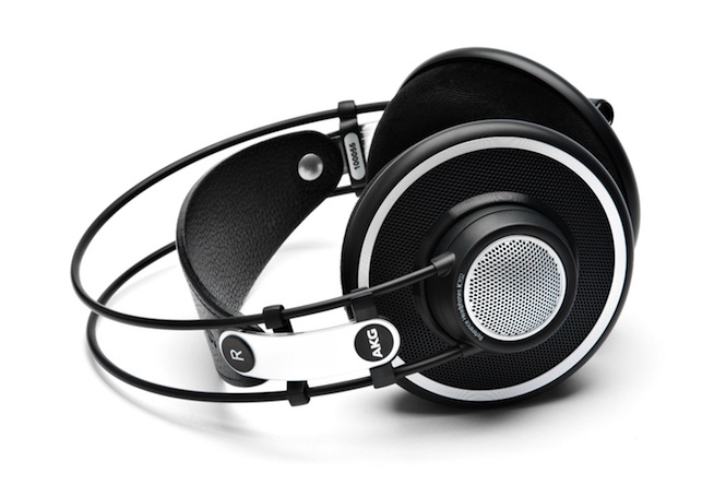 AKG